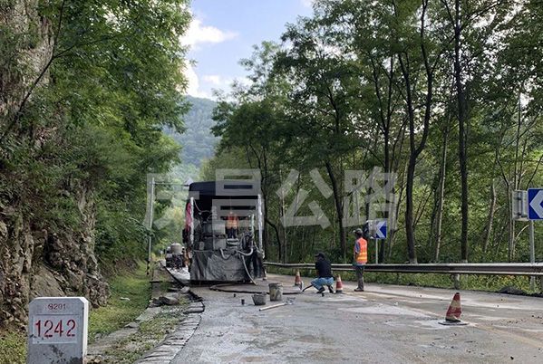 路面注漿技術(shù)：強化路基，延長路面使用壽命！